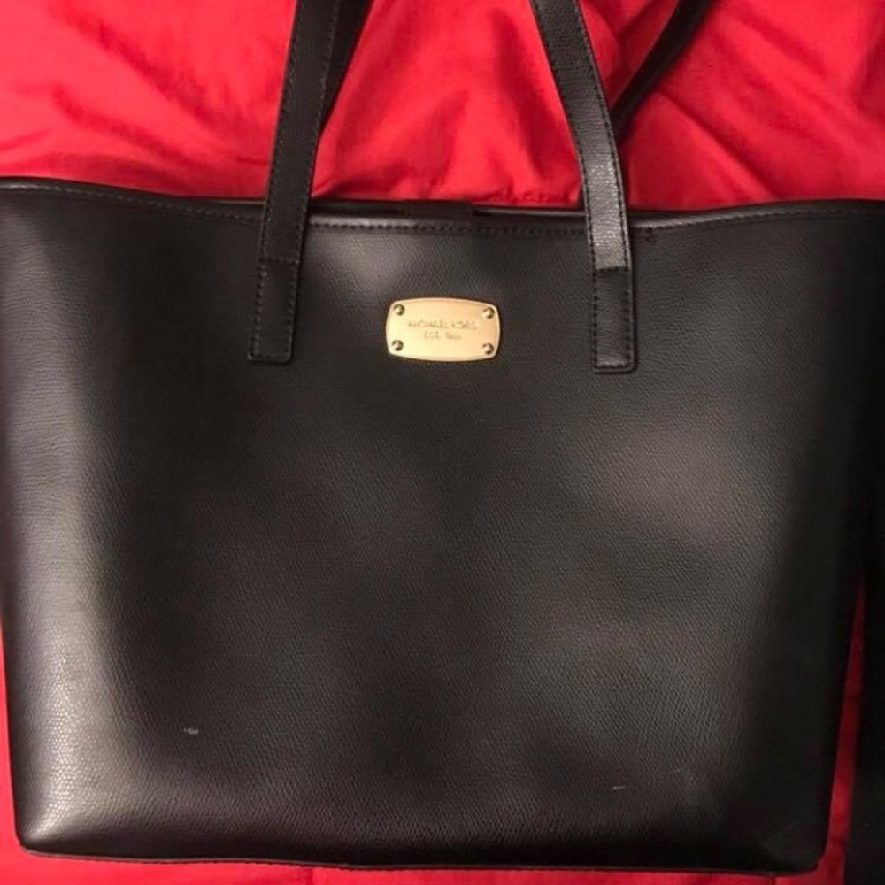 black mk purse